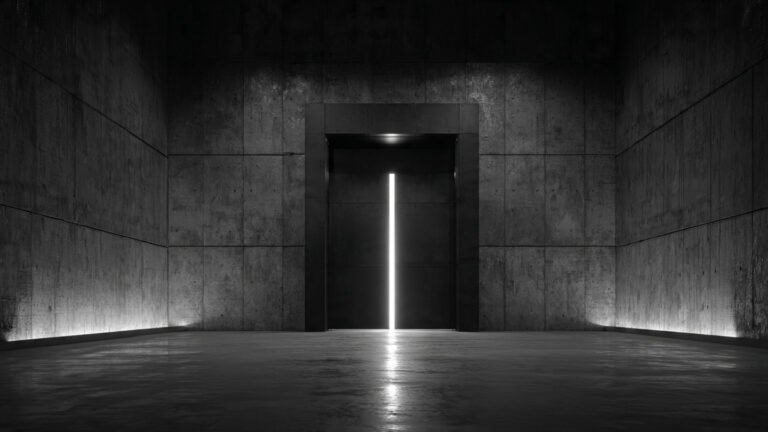 THE MONOLITHIC PORTAL